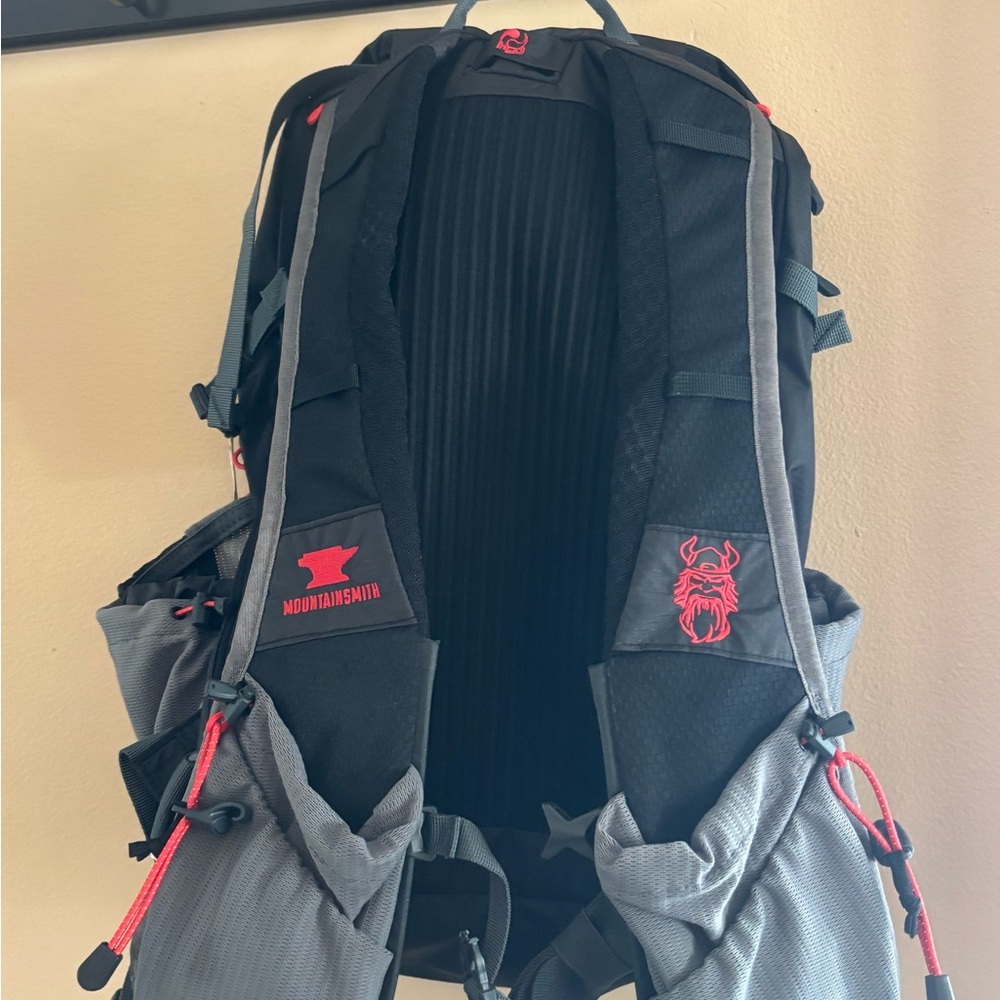 Mountainsmith ZERK 25 - Picture 2 of 3
